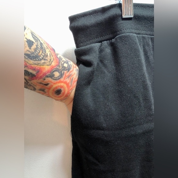 ⛄️Marvel Legacy Black Panther Unisex Joggers - Picture 5 of 13